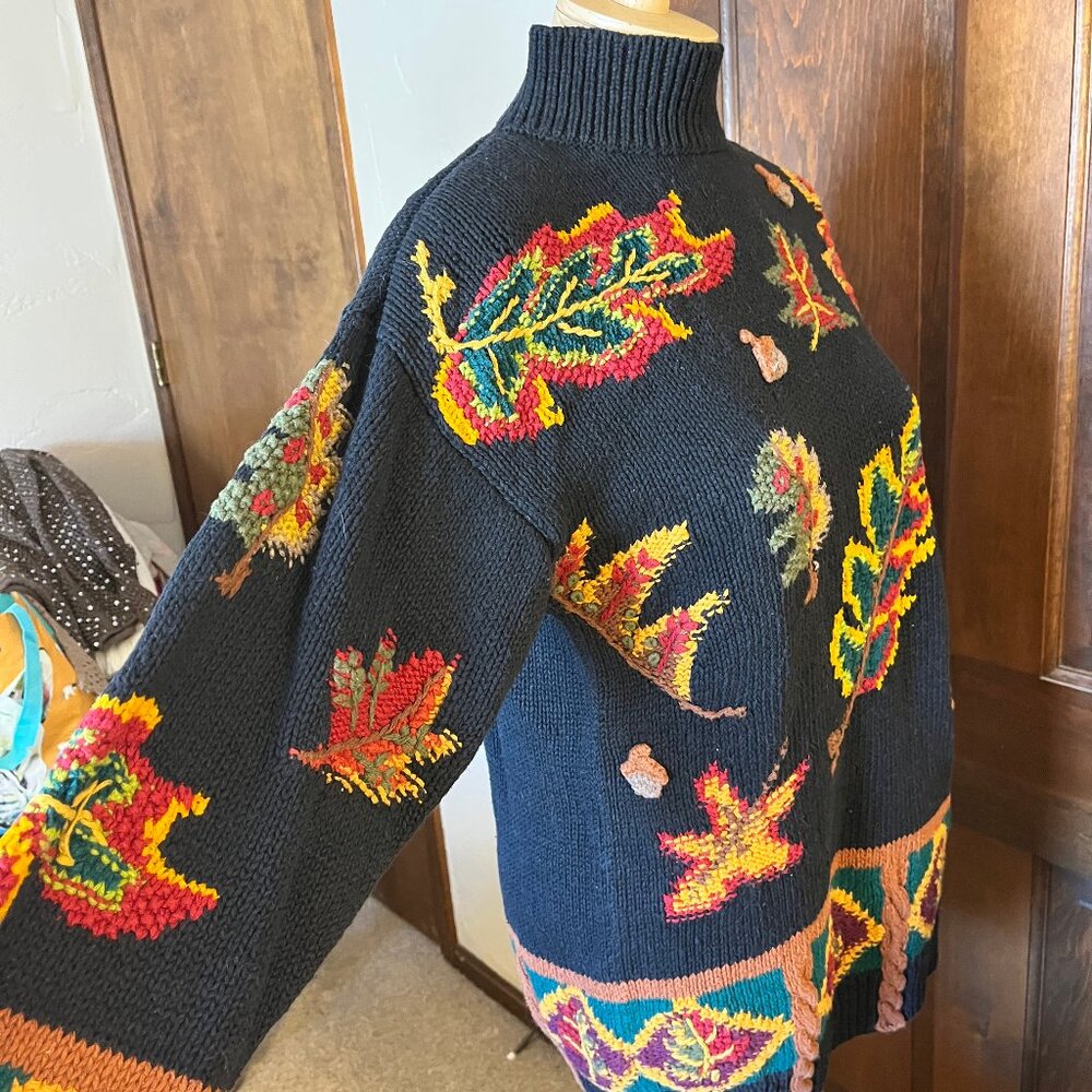 Arlando Autumn Leaves Navy Blue Sweater, Size S